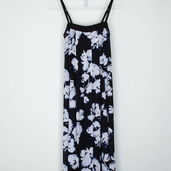 White House Black Market Floral Maxi Dress Black White Size 2 Flowy Whimsigoth - Picture 2 of 10